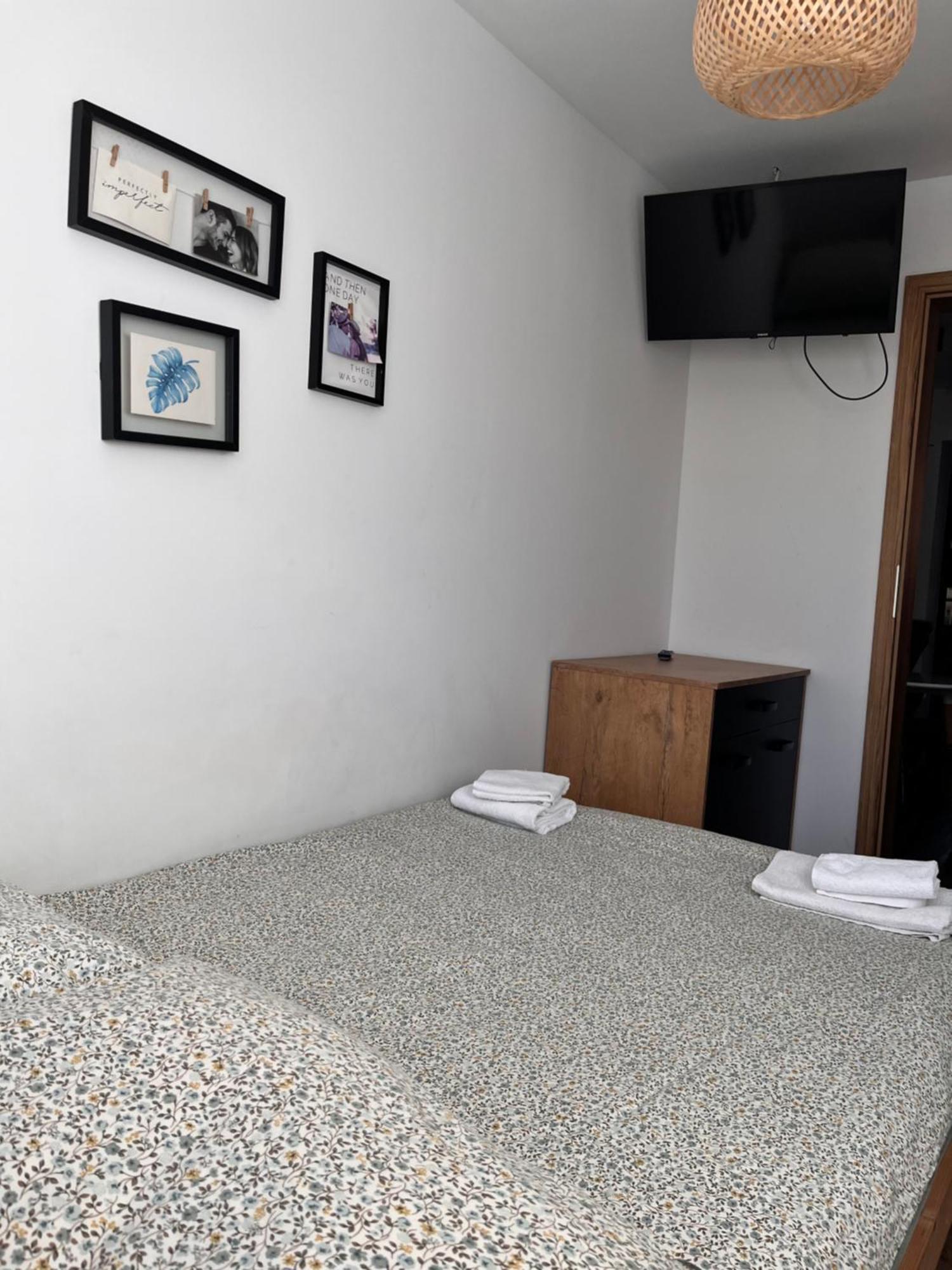Apartament Numer 1, Dwie Sypialnie Dwa Lozka Orzysz Buitenkant foto
